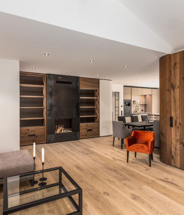 Wohnzimmer eines Neubauprojektes am Tegernsee, die Wände wurden von Maler Monti gestrichen